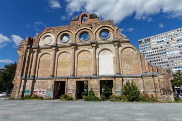 Ruiny dawnego dworca ANhalter Bahnhoff w Berlinie (jedna ściana)