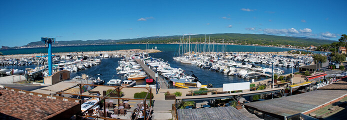 Saint-Cyr-sur-Mer, der Hafen La Madrague an der C&ocirc;te d'Azur, Panorama