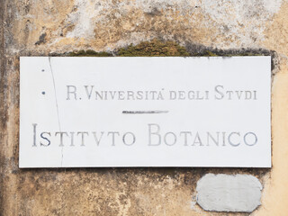 Sign of the Botanical Institute at the University