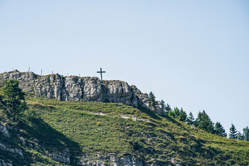 Croix sur la montagne