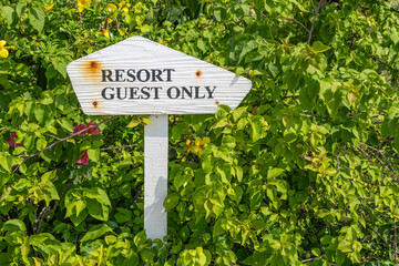 do not enter sign in a garden  