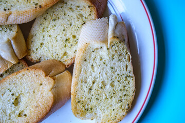  Slices Of Oven Baked Italian Style Garlic Bread