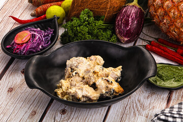 Chicken tikka with cream sauce