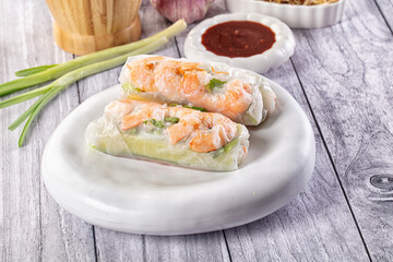 VIetnamese traditional spring roll with shrimp