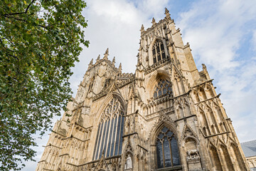 Fototapeta premium The magnificent York Minster in the city of York, England. York minister also known as York Cathedral is the largest gothic cathedral in Northern Europe.