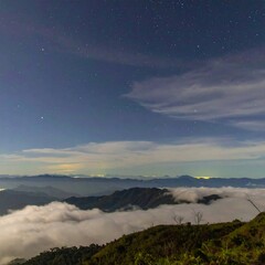 Fototapeta premium Mountaintop night sky view