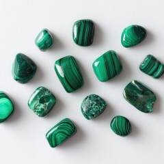 Emerald-green tumbled stones, various shapes
