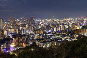諏訪山公園から眺める神戸の夜景（前方には兵庫区の街明かりが見えます）　神戸市中央区にて