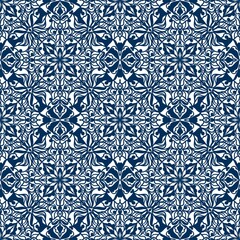 seamless pattern with floral elements08/13