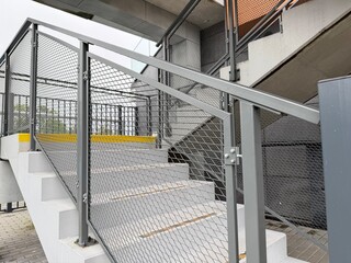 schody w stylu industrialnym