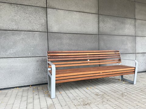 Nowoczesna ławka drewniana