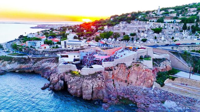 concert sunset audience stage exterior S&egrave;te theater