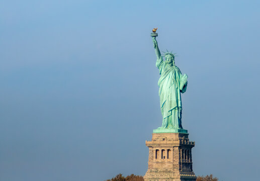 Estatua de la Libertad, La Libertad Iluminando al Mundo, Estados Unidos. La famosa estatua neoyorquina se encuentra en la Isla Ellis. EE. UU.