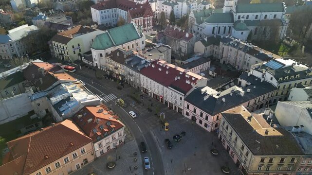 Lublin - Polska - ujęcia z drona zamku Kr&oacute;lewskiego, starego miasta oraz panoramy