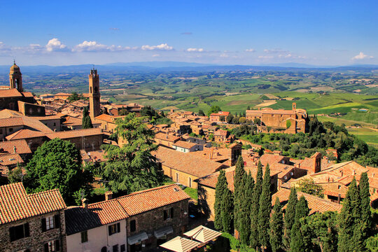 Fototapeta View of Montalcino town from the Fortress in Val d'Orcia, Tuscany, Italy