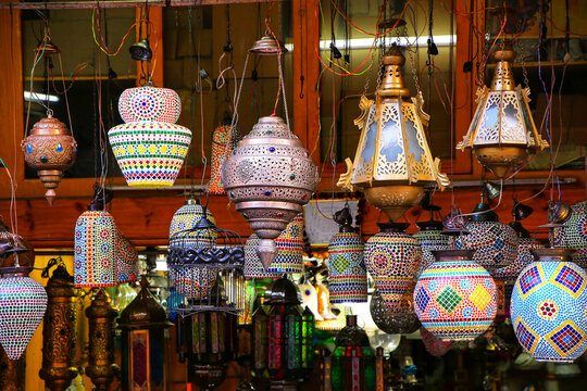 Display of traditional lamps at Johari Bazaar in Jaipur, India.