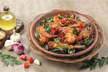 Ayam Tangkap is a typical Acehnese dish made from chicken fried with typical Acehnese spices and herbs.