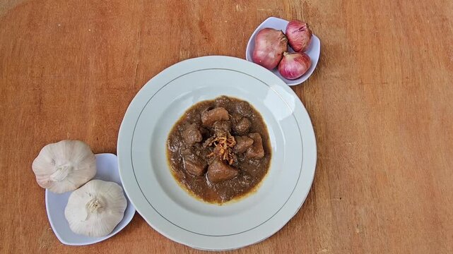 chocolate chip cookies,Semur daging is an Indonesian meat stew in thick brown gravy,served with steamed rice