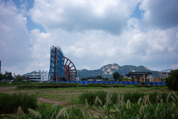 The Many Faces of Seoul