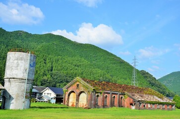 和田山駅 機関庫と給水塔