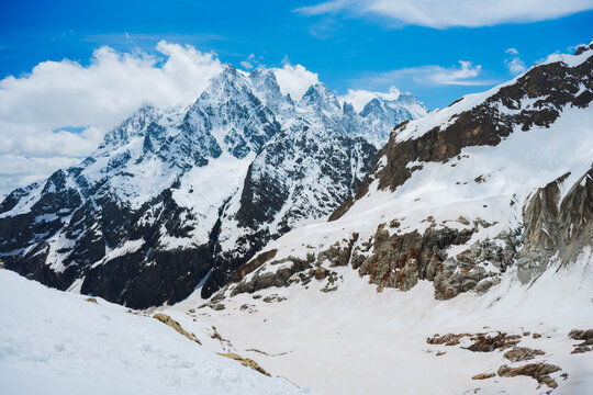 Mountain range above the Glacier Blanc in the Alps