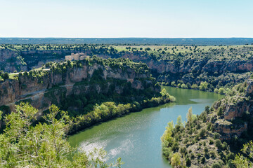 Vistas desde el mirador de la ermita de san frutos en las hoces del reio duraton