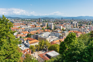Obraz premium Aerial view of the city of Ljubljana from the top of the city's castle hill, Slovenia.