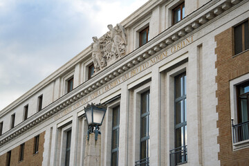 Obraz premium urban architecture. details. daytime photography.