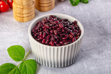 Raw dry uncooked red beans