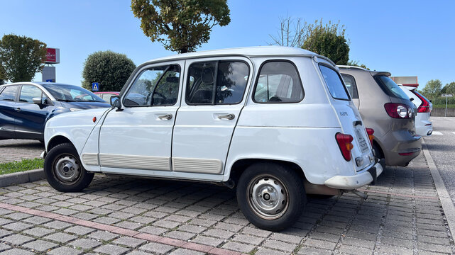 The Renault 4 GTL is a passenger car produced by the French automobile manufacturer Renault from 1978 to 1986. Udine, Italy, September 6_2025