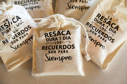 bolsa, agiotaje, concepto, ayuda, medicamentos, resaca, felicidad, fiesta, celebraci&oacute;n, exceso, excesos, 