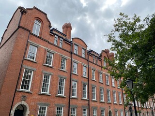 Le bâtiment Rubrics du Trinity College à Dublin