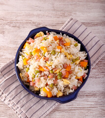  Yangzhou fried rice with egg, ham, peas and carrot