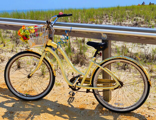 Fototapeta premium Beach Bike with Basket on Long Beach Island, NJ