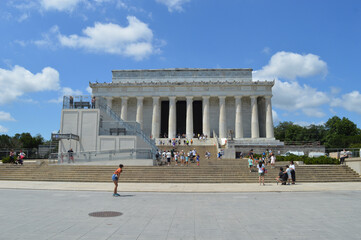 The Lincoln Memorial is a US national memorial honoring Abraham Lincoln