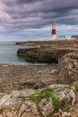 Fototapeta premium Der Leuchtturm Portland Bill in der Grafschaft Dorset an der Südküste von England