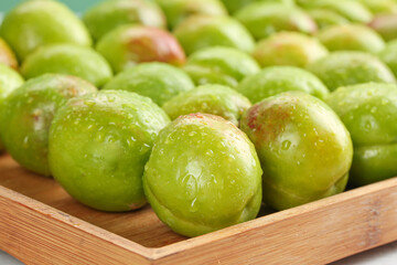 Fresh Xinjiang Green-Skinned Pears and Apricots in Wooden Crate - Large Organic Fruit Combination