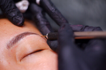 Microblading.