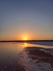 Atardecer en unas salinas