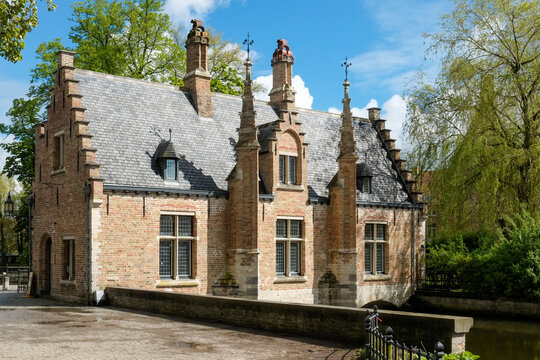 Old lock keeper house