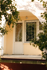 Fototapeta premium Entrance to the house in the form of an arch
