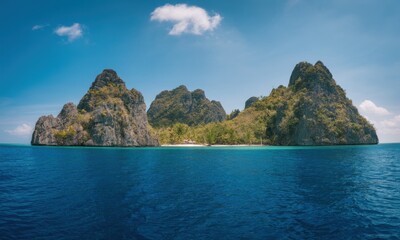 Naklejka premium Pristine tropical island
