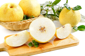 Fresh Dangshan Pears from Anhui China - Crispy White Flesh Fruit Slices on Wooden Board