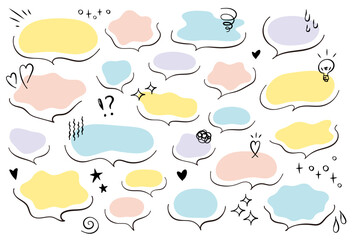 かわいい手描きのふきだしセット。ハートやキラキラ、感情のアイコン。ガーリーな吹き出し。