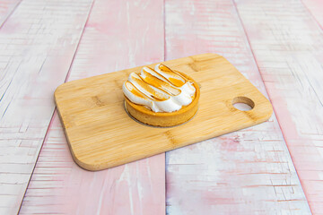 Mango Chili Tart: A Sweet and Spicy Contrast with Chili Powder