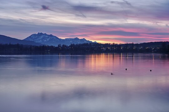 Evening mood at Lake Zug, Pilatus in the background, Cham, Canton Zug, Switzerland