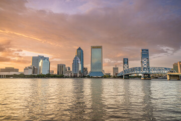 Fototapeta premium jacksonville, florida, city, view, landscape, panorama, sky, town, travel, cityscape, architecture, skyline, panoramic, sea, clouds, buildings, urban, europe, building, summer, tourism, aerial, hill, 