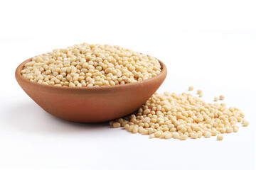 Urad Dal (Split Urad Dal without Skin), also known as white urad dal or black gram without skin These are split and de-husked black lentils, appearing white or cream-colored. 