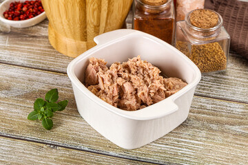 Canned tuna fish in the bowl
