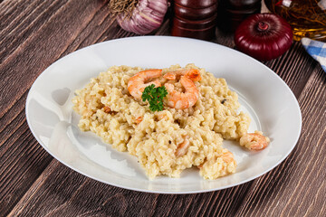 Gourmet risotto with prawn and cheese